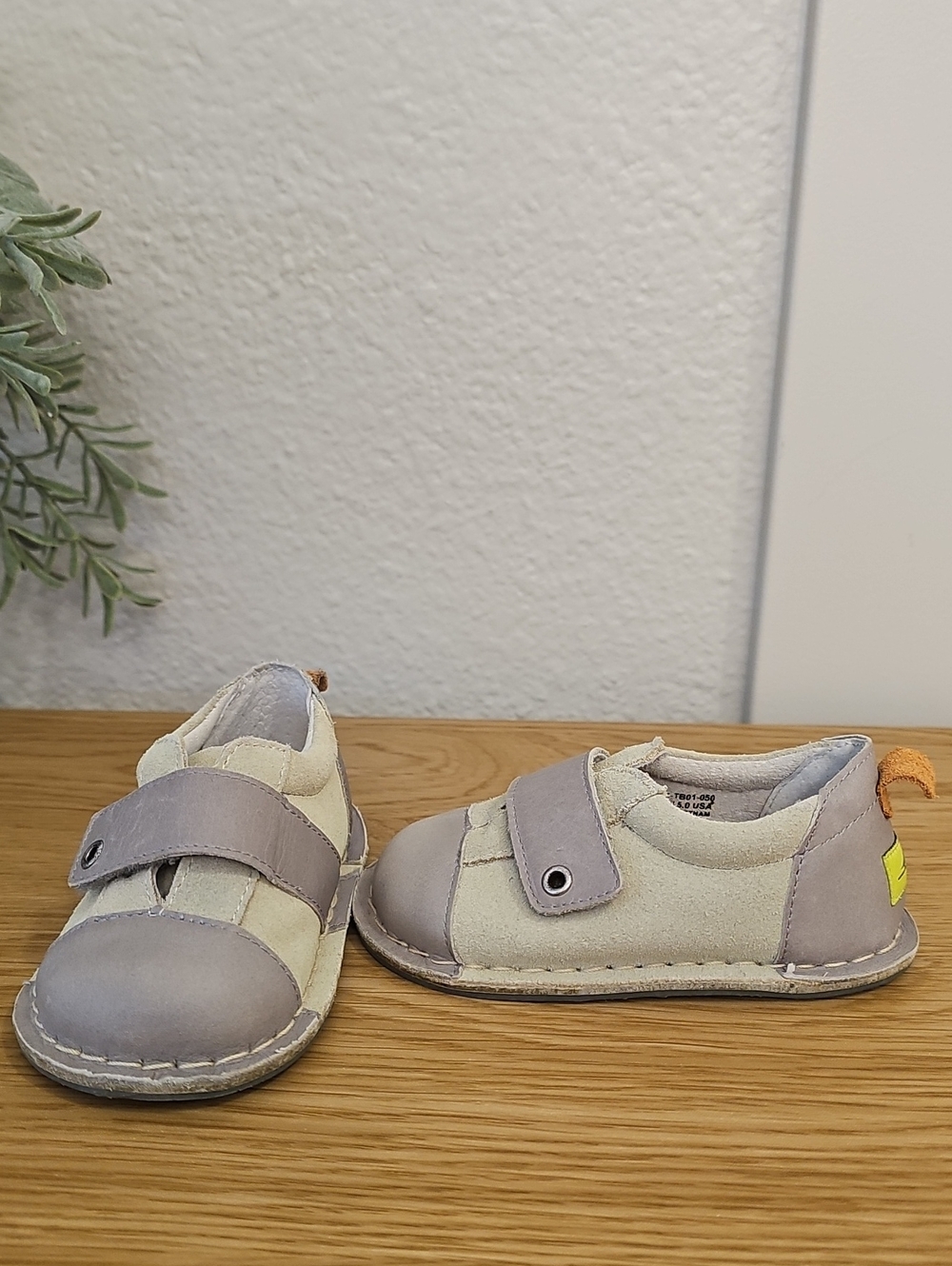 Pipit Jack Leather & Suede Toddler Shoes - Neutral Gray/Tan - Size 5